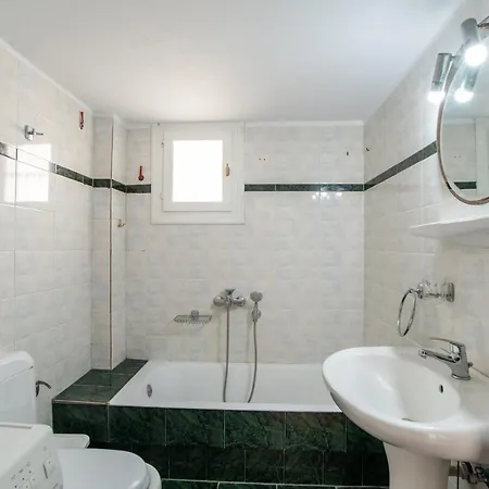Holiday home Sea 2 Sky 1